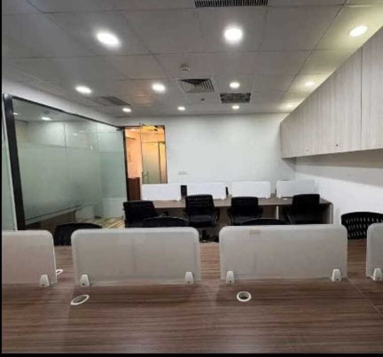 Team Area, assotech-business-cresterra Commercial Office Space 532 Sq.Ft. In Sector 135 Noida 9000354