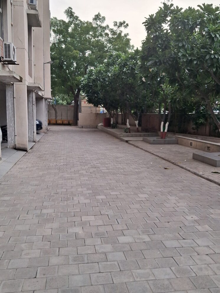  Parking, vejalpur 2 Bedroom 1242 Sq.Ft. Apartment In Vejalpur Ahmedabad 9000380