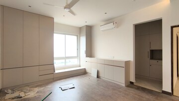 Room in 3 BHK Apartment at Rajapushpa Provincia, Narsingi – for Rent