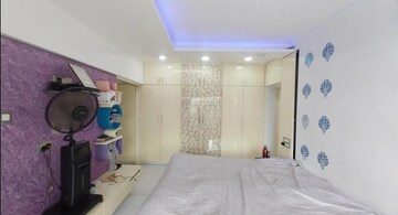 Bedroom in 3 BHK Apartment at Malabar Hill – for Rent