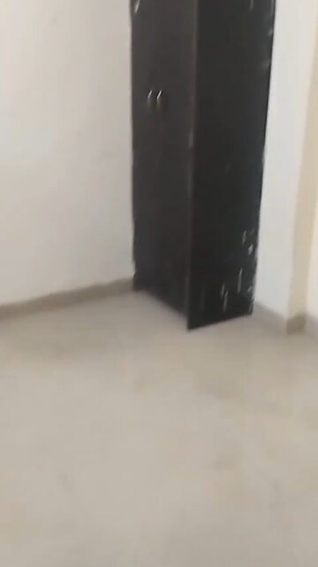 Room in 1 BHK Builder Floor at Vaishali Sector 3 – for Sale