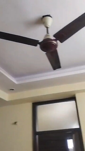 Furnished Amenities in 1 BHK Builder Floor at Vaishali Sector 3 – for Sale