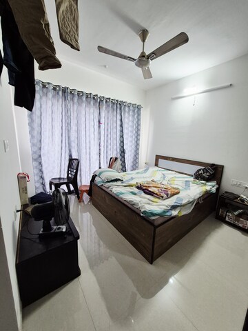 Team Area in 2 BHK Apartment at Runwal My City Phase II Cluster 05, Dombivli East – for Rent