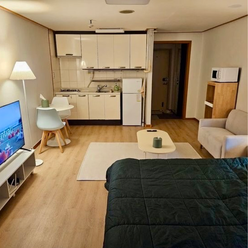 1 Rk  + Extra Room 478 Sq.Ft. Apartment in Kaveri City Center