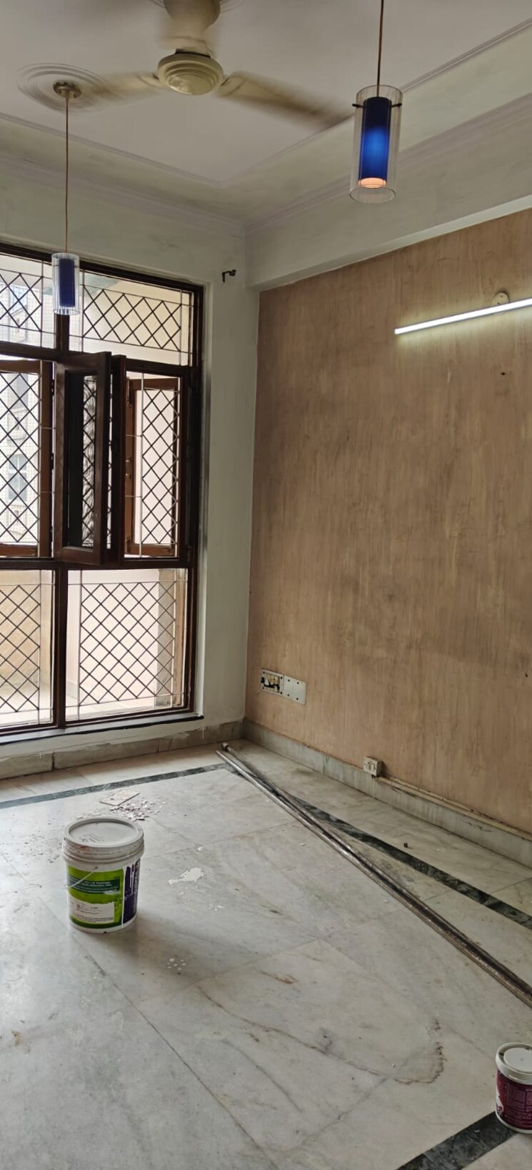 Room, shri-banke-vihari 3 Bedroom 1750 Sq.Ft. Apartment In Sector 56 Gurgaon 9000412