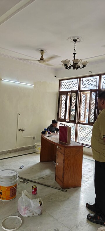 Living Room in 3 BHK Apartment at Shri Banke Vihari, Sector 56 – for Rent