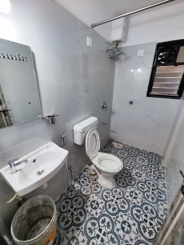 Bathroom in 1 BHK Apartment at New Akshya CHS, Koregaon Park – for Rent