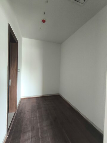 Room in 3 BHK Apartment at Rajapushpa Provincia, Narsingi – for Rent