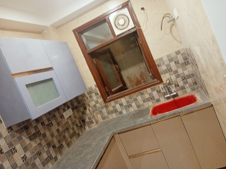 undefined, sultanpur 3 Bedroom 135 Sq.Yd. Builder Floor In Sultanpur Delhi 9000476