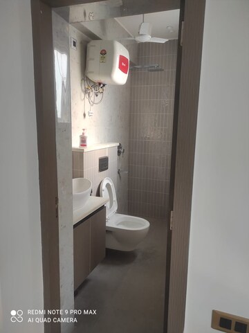 Bathroom in 3 BHK Builder Floor at Uppal Southend, Sector 49 – for Rent