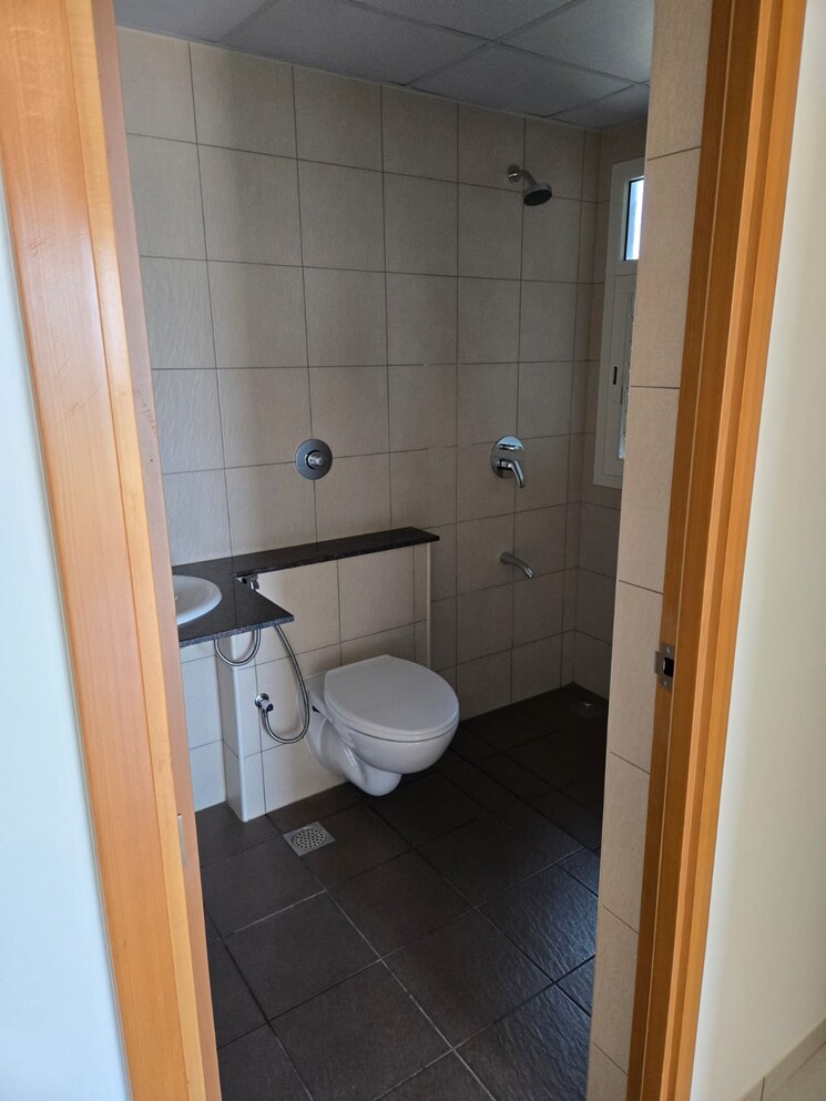 Bathroom, yelahanka 3 Bedroom 1800 Sq.Ft. Apartment In Yelahanka Bangalore 9000487