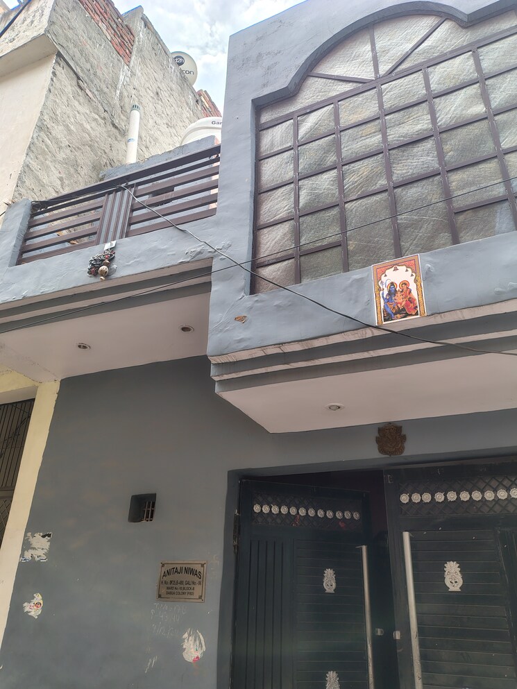 Balcony, dabua colony 4 Bedroom 100 Sq.Yd. Independent House In Dabua Colony Faridabad 9000491