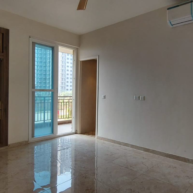 2 BHK + Extra Room Apartment For Sale in Sikka Karnam Greens