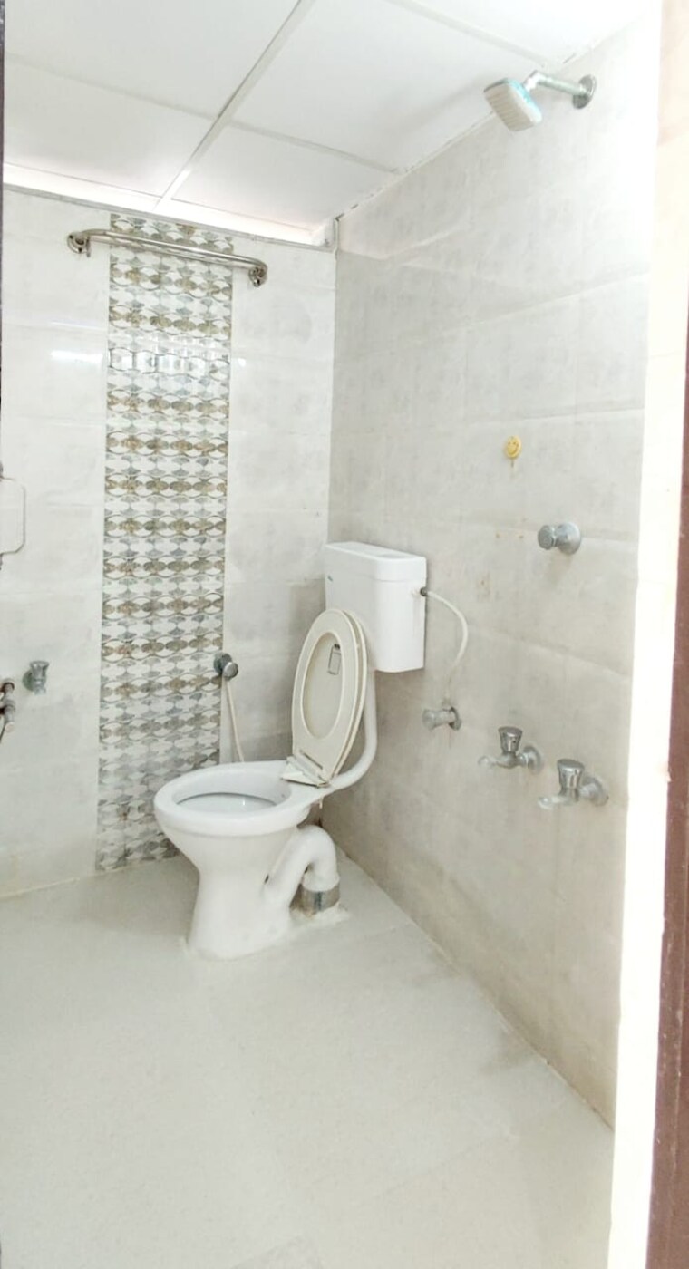 Bathroom, nigam nagar 2 Bedroom 1044 Sq.Ft. Apartment In Nigam Nagar Ahmedabad 9000577