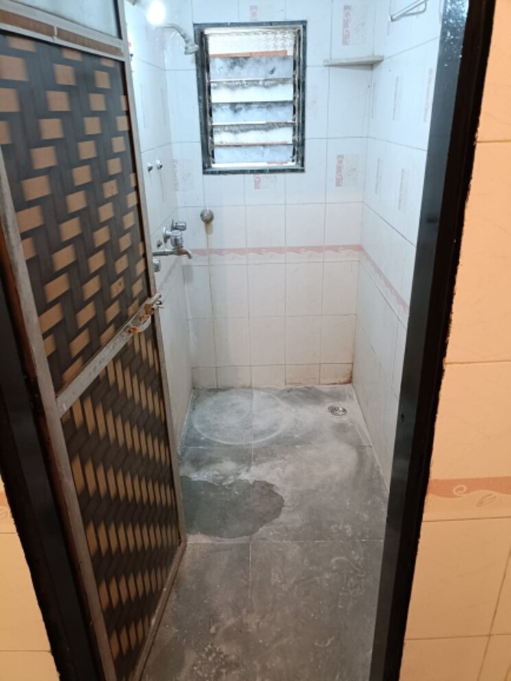 Bathroom, shree-apartment-majiwada 1 Bedroom 450 Sq.Ft. Apartment In Majiwada Thane 9000574