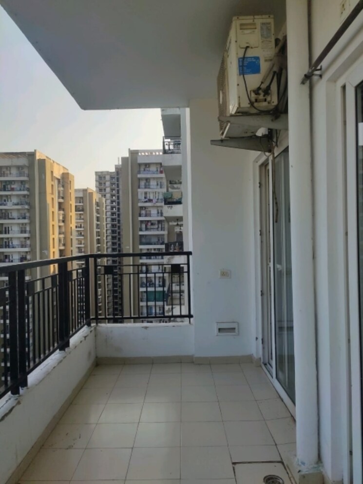 Balcony, mahagun-maple 4 Bedroom 3500 Sq.Ft. Apartment In Sector 50 Noida 9000576