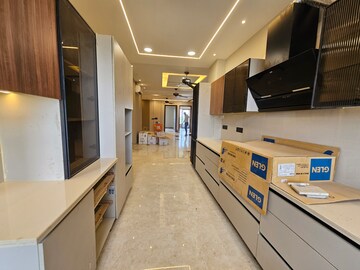 Kitchen in 4 BHK Builder Floor at Sector 84 – for Sale