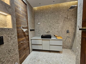 Kitchen in 4 BHK Builder Floor at Sector 84 – for Sale