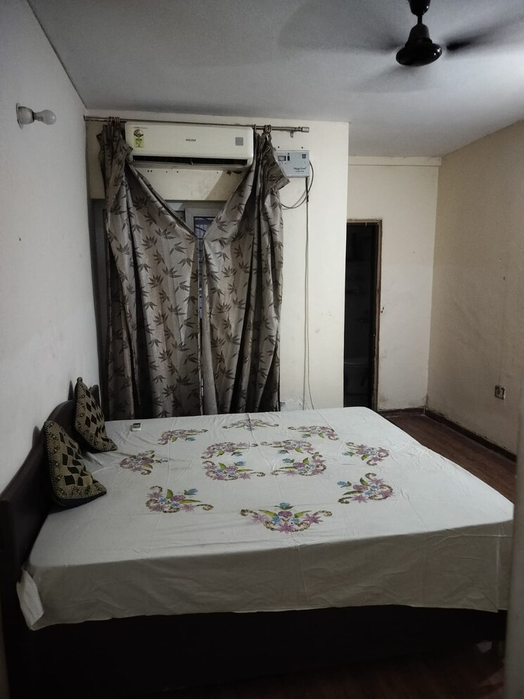 Bedroom, bptp-elite-floors 3 Bedroom 250 Sq.Yd. Apartment In Sector 83 Faridabad 9000650