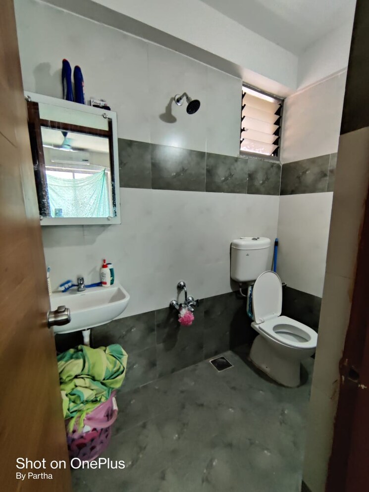 Attached Bathroom, zundal 2 Bedroom 950 Sq.Ft. Apartment In Zundal Ahmedabad 9000669