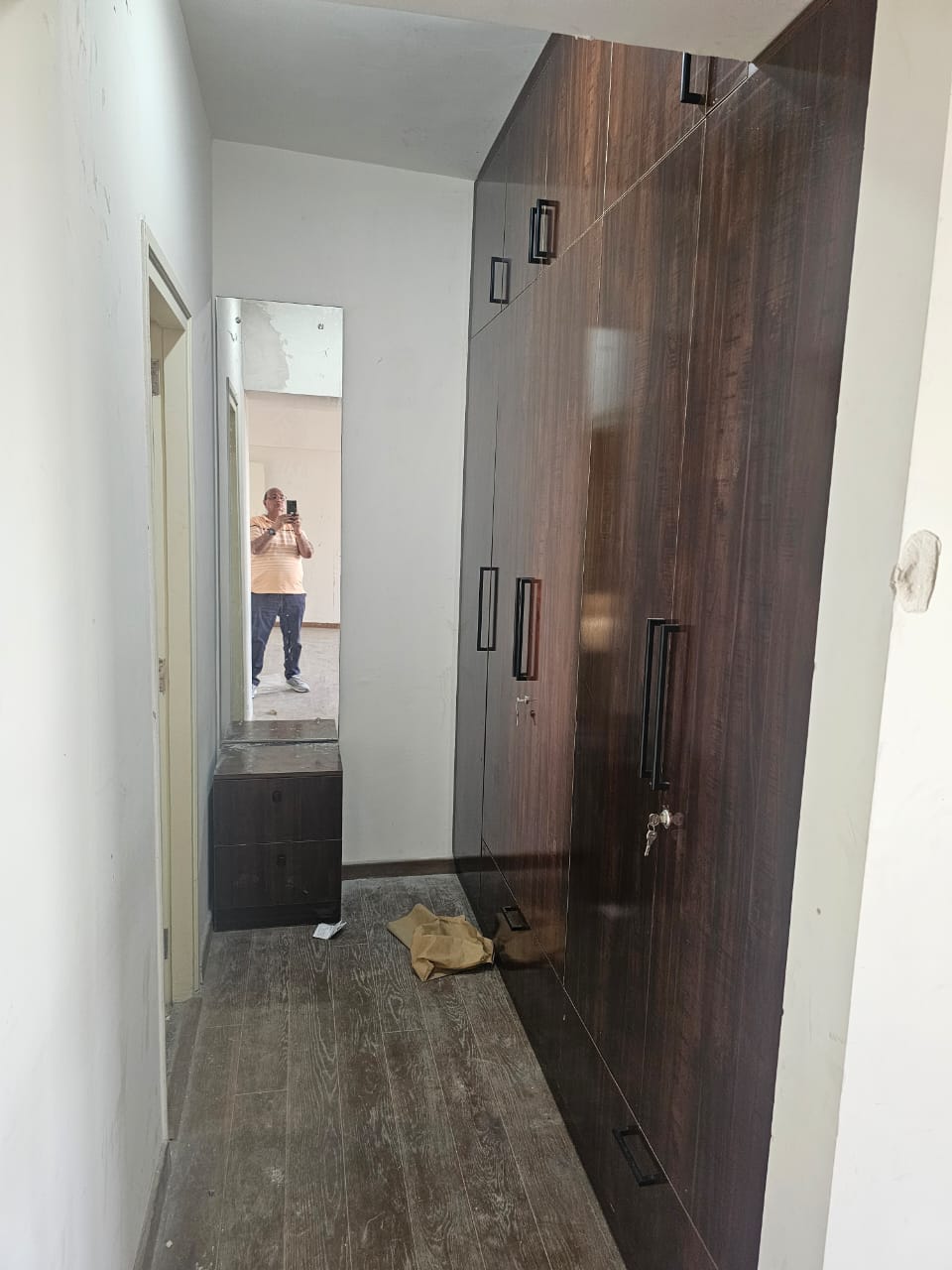 3 BHK + Servant Room 1550 Sq.Ft. Builder Floor in Orchid Island