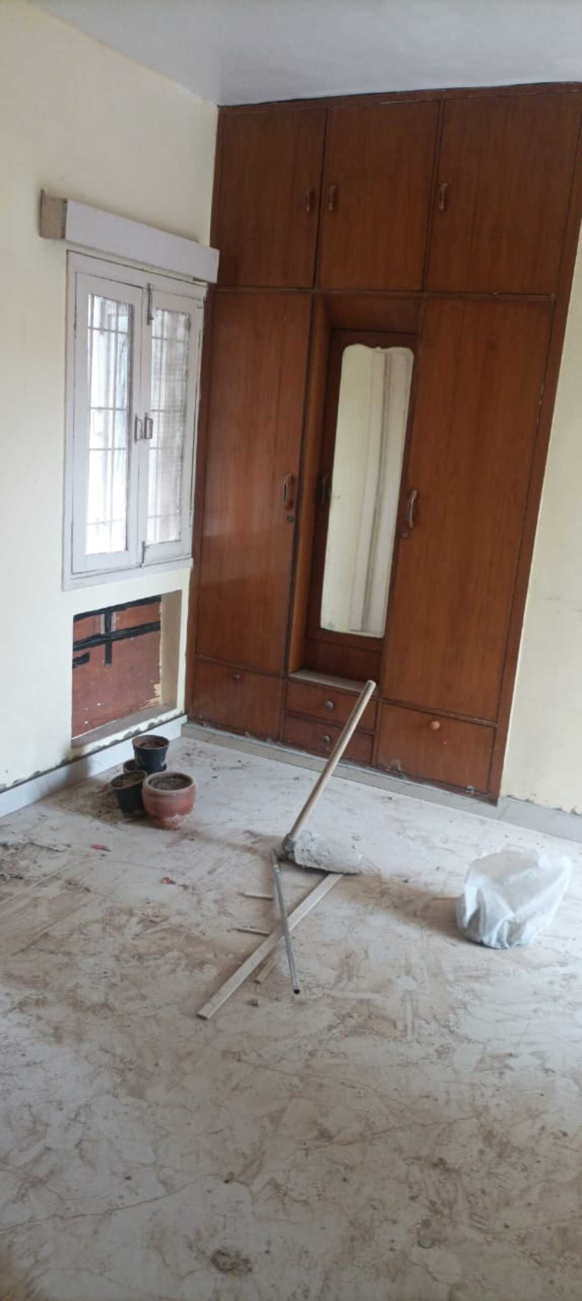 3 BHK + Extra Room Apartment For Rent in RWA Jalvayu Vihar