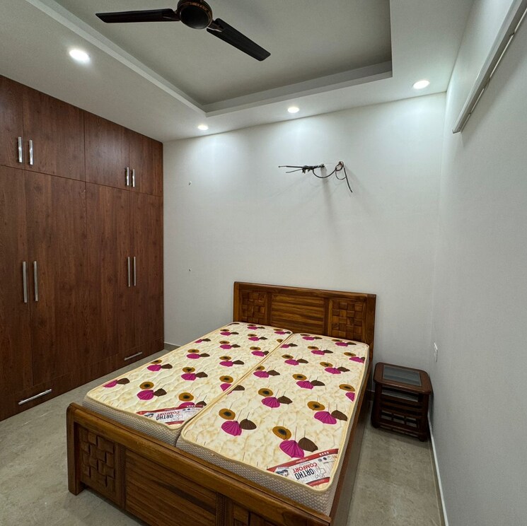 Bedroom, sector 23 3.5 Bedroom 1500 Sq.Ft. Builder Floor In Sector 23 Gurgaon 9000699