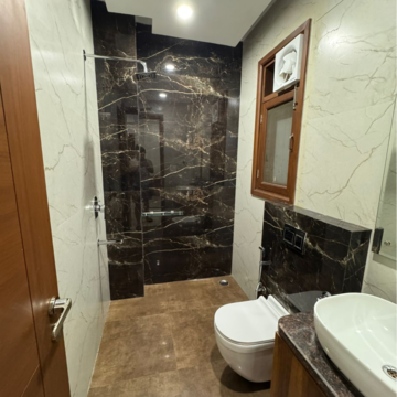Bathroom in 3.5 BHK Builder Floor at Sector 23 – for Rent