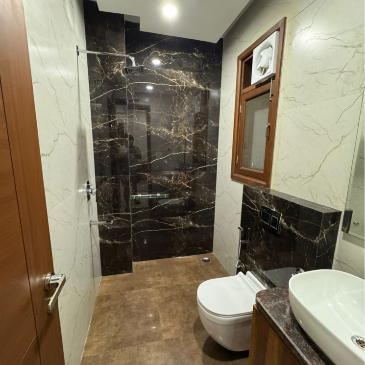 Bathroom, sector 23 3.5 Bedroom 1500 Sq.Ft. Builder Floor In Sector 23 Gurgaon 9000699