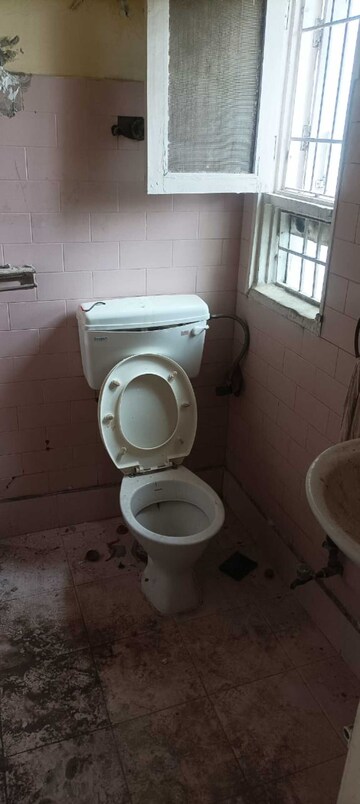 Bathroom in 3 BHK Apartment at RWA Jalvayu Vihar, Sector 25 – for Rent