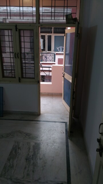 Room in 2 BHK Apartment at Sector 49 – for Rent