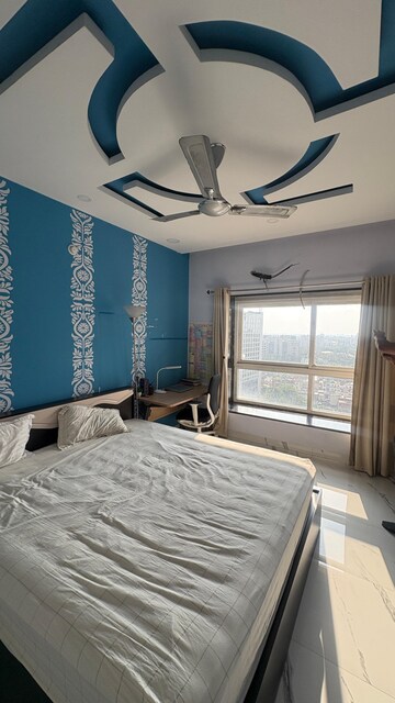 Master Bedroom in 3.5 BHK Apartment at Rohtas Presidential Arcade, Vibhuti Khand – for Rent