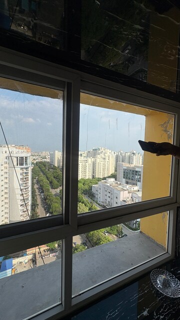  3.5 BHK Apartment at Rohtas Presidential Arcade, Vibhuti Khand – for Rent