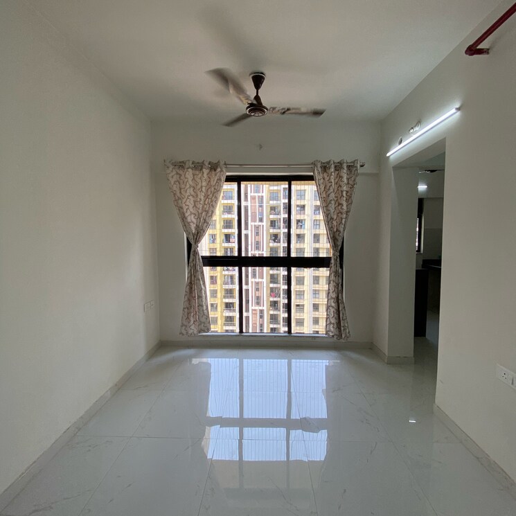 Room, runwal-gardens-phase-2 1 Bedroom 353 Sq.Ft. Apartment In Kalyan Shilphata Road Thane 9000803