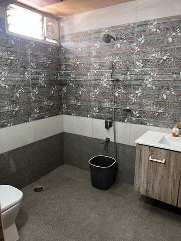 Attached Bathroom in 3 BHK Apartment at Saleem Nagar – for Rent