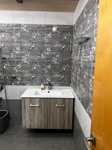 Attached Bathroom in 3 BHK Apartment at Saleem Nagar – for Rent