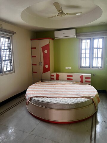 Bedroom in 3 BHK Apartment at Saleem Nagar – for Rent