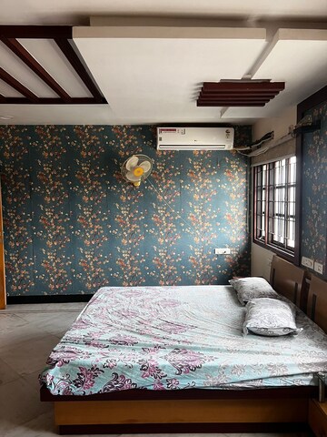 Bedroom in 3 BHK Apartment at Saleem Nagar – for Rent