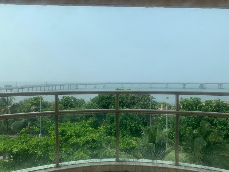 Balcony, godrej-bayview 3 Bedroom 2000 Sq.Ft. Apartment In Worli Sea Face Mumbai 9000793