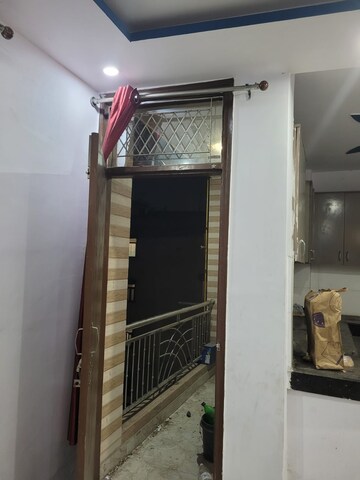 Furnished Amenities in 2 BHK Builder Floor at Mayur Vihar Phase 1 – for Rent