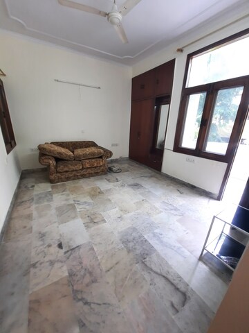 Furnished Amenities in 3 BHK Builder Floor at Boutique Residential Apartments G-88, Saket – for Rent