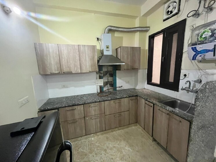 Kitchen, ardee-mall 3 Bedroom 300 Sq.Yd. Builder Floor In Sector 52 Gurgaon 9000829