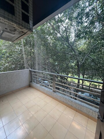 Balcony in 3 BHK Builder Floor at Ardee Mall, Sector 52 – for Rent