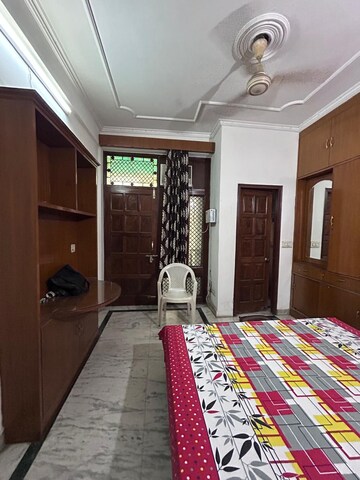 Bedroom in 3 BHK Builder Floor at Uday Arden 45, Sector 45 – for Rent