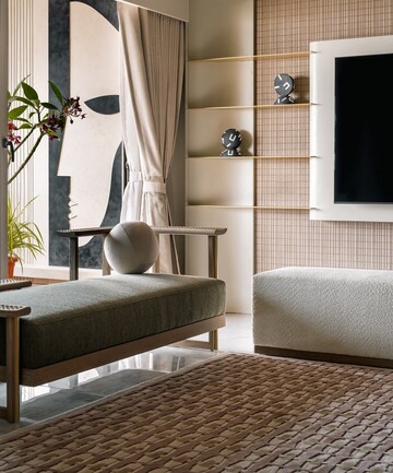 Furnished Amenities in 2 BHK Apartment at Andheri West – for Rent