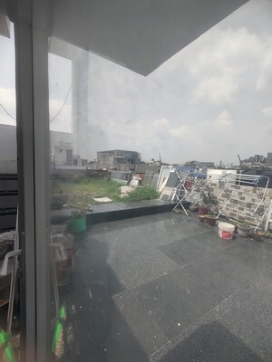 Parking in 4 BHK Builder Floor at Greater Kailash I – for Sale