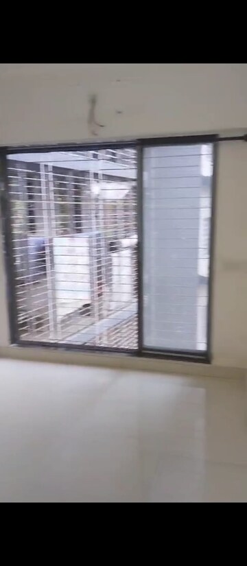 Room in 1 BHK Apartment at Sethia Sea View, Goregaon West – for Rent