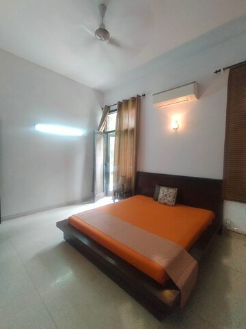 Bedroom in 3 BHK Apartment at Defence Colony – for Rent