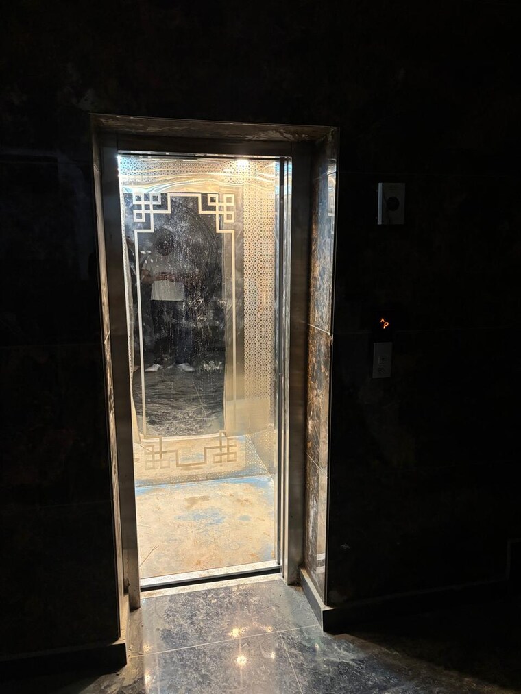 undefined, new industrial township 5 3 Bedroom 2250 Sq.Ft. Builder Floor In New Industrial Township 5 Faridabad 9000921