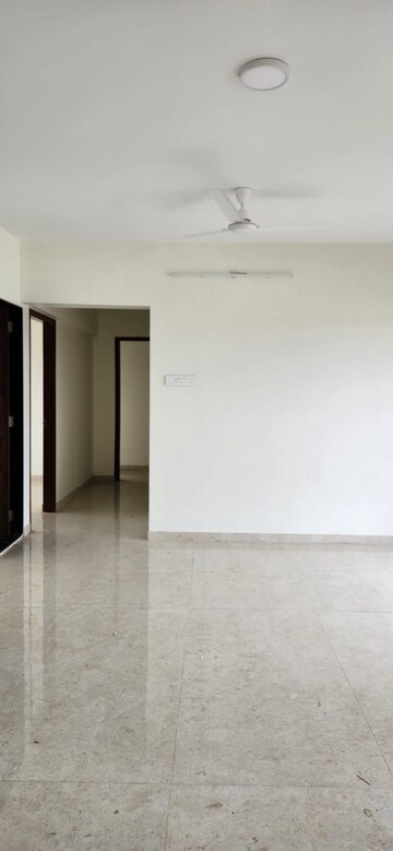 Room in 3 BHK Apartment at Ambedkar Chowk Area – for Rent